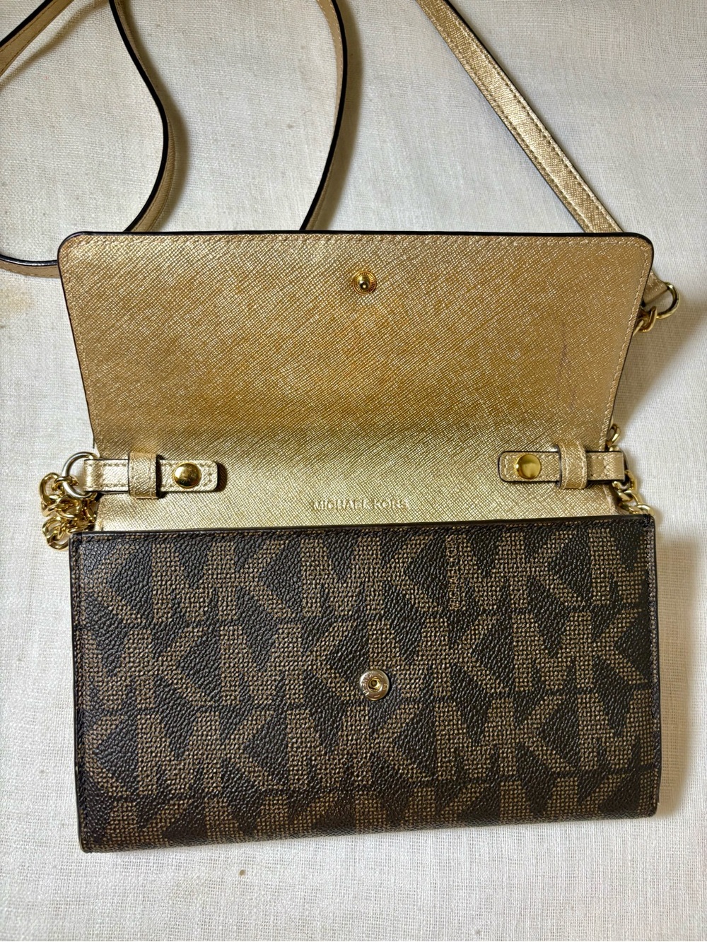 Michael Kors Jet Set Item Large Phone Crossbody Wallet Clutch Gold Brown MK Logo - Picture 11 of 15